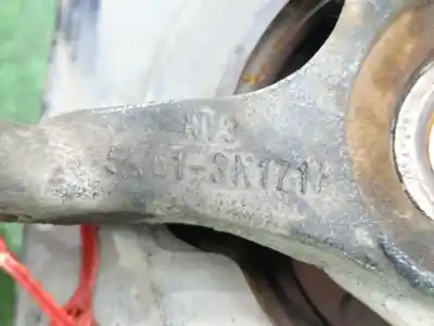 Peça sobressalente para automóvel em segunda mão manga de eixo dianteira esquerda por mazda 3 sedán (bk) 1.6 di turbo (bk12y) referências oem iam 5n613k171