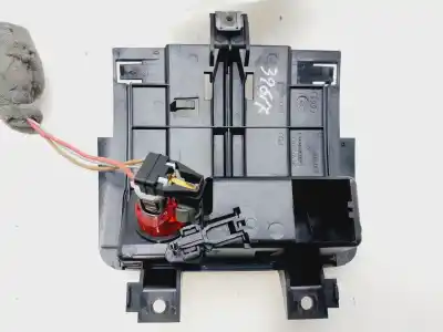 Автозапчастина б/у попільничка для audi tt (8j3/8j9) 2.0 tfsi coupe посилання на oem iam 8j0857951a   Автозапчастина б/у попільничка для audi tt (8j3/8j9) 2.0 tfsi coupe посилання на oem iam 8j0857951a