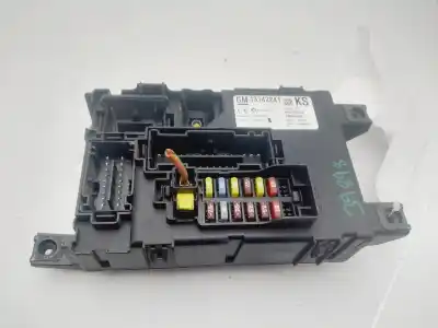 Pezzo di ricambio per auto di seconda mano scatola relè/fusibili per opel corsa d essentia riferimenti oem iam 13142241  