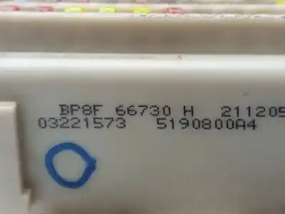Peça sobressalente para automóvel em segunda mão caixa de fusíveis e relés por mazda 3 sedán (bk) 1.6 di turbo (bk12y) referências oem iam bp8f66730h