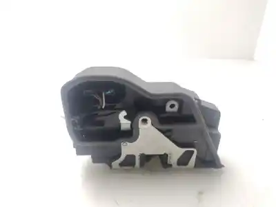 Second-hand car spare part front right door lock for bmw x3 (e83) 2.0d oem iam references 51217202146  