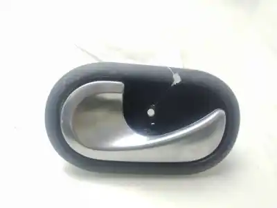 Second-hand car spare part interior left front handle for renault modus confort dynamique 98 cv / 72 kw oem iam references 82472gh  