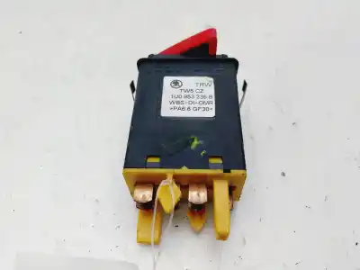 Second-hand car spare part hazard warning lights for skoda octavia i combi (1u5) 1.9 tdi 4x4 oem iam references 1u0953235b  