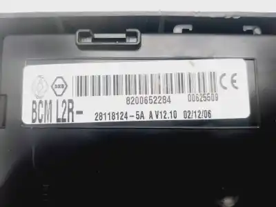 Pezzo di ricambio per auto di seconda mano modulo elettronico per renault clio iii pack dynamique riferimenti oem iam 8200652284  
