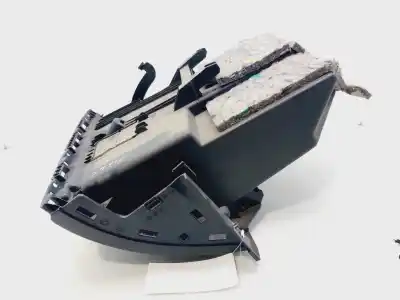 Second-hand car spare part glove compartment for renault clio iii pack dynamique oem iam references 8200310691