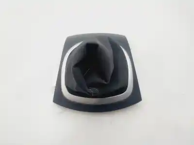 Peça sobressalente para automóvel em segunda mão forra da alavanca de velocidades por renault clio iii pack dynamique referências oem iam 8200393246  