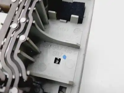 Автозапчасти б/у внутренний свет за skoda octavia i combi (1u5) 1.9 tdi 4x4 ссылки oem iam 3b0947105c  