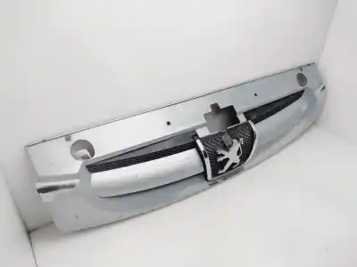 Peça sobressalente para automóvel em segunda mão grelha frontal por peugeot partner (s2) combiespace referências oem iam 9644758777