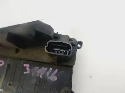 Second-hand car spare part rear right door lock for renault clio iii pack dynamique oem iam references 8200299161