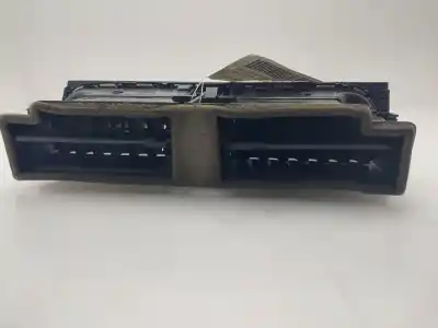 Автозапчастина б/у аераційна решіта для audi a4 b8 (8k2) 2.0 tdi посилання на oem iam 8t1820951c  