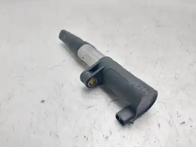 Peça sobressalente para automóvel em segunda mão bobina de ignição por renault clio iii pack dynamique referências oem iam 8200765882  