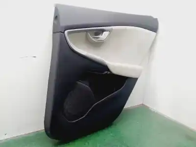 Pezzo di ricambio per auto di seconda mano rivestimento porta posteriore destro per volvo v40 momentum riferimenti oem iam 1319941  