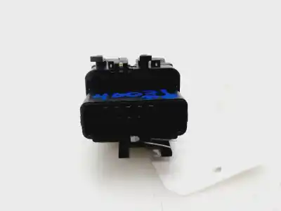 Second-hand car spare part left front power window switch for renault clio ii fase ii (b/cb0) confort expression oem iam references 8200084003  