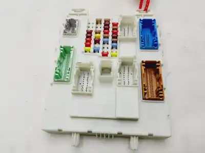 Second-hand car spare part fuse box unit for volvo v40 momentum oem iam references 31453132  