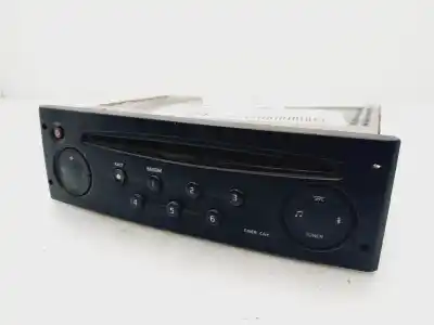 Second-hand car spare part audio system / radio cd for renault clio ii fase ii (b/cb0) base authentique 75 cv / 55 kw oem iam references 8200057681tm  