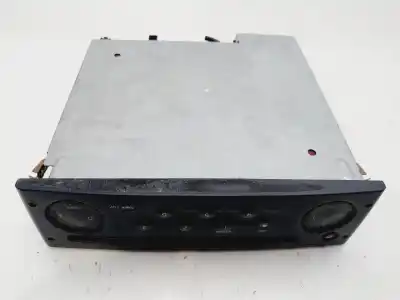 Second-hand car spare part audio system / radio cd for renault clio ii fase ii (b/cb0) base authentique 75 cv / 55 kw oem iam references 8200057681tm  