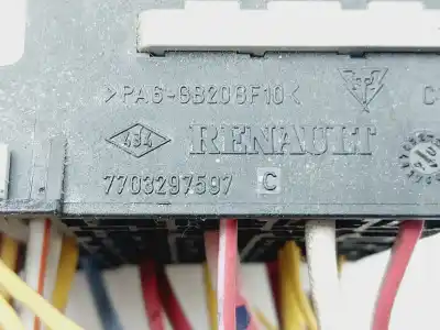 Second-hand car spare part fuse box unit for renault clio ii fase ii (b/cb0) confort expression oem iam references 7703297597  