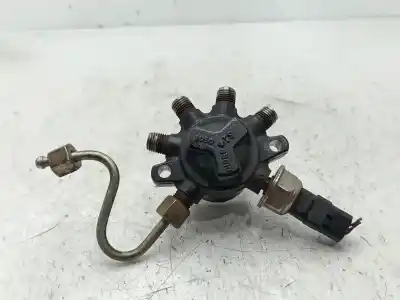 Автозапчасти б/у рампа инжектора за renault clio ii fase ii (b/cb0) confort expression ссылки oem iam 8200057345  