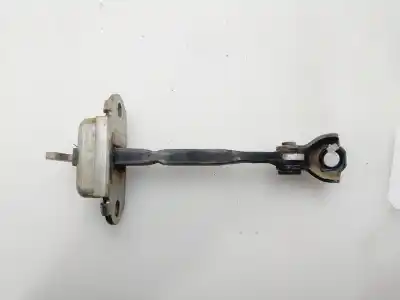 Pezzo di ricambio per auto di seconda mano fermo porta per toyota yaris (ksp9/scp9/nlp9) luna riferimenti oem iam 6861052100  
