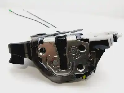 Second-hand car spare part left front door lock for toyota yaris active oem iam references 690400d520