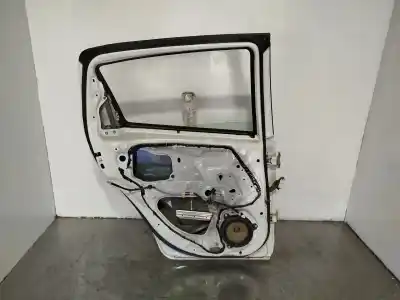 Second-hand car spare part rear left door for toyota yaris active oem iam references 670040d210