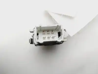Peça sobressalente para automóvel em segunda mão botão / interruptor elevador vidro traseiro esquerdo por renault scenic ii confort expression referências oem iam 156013870