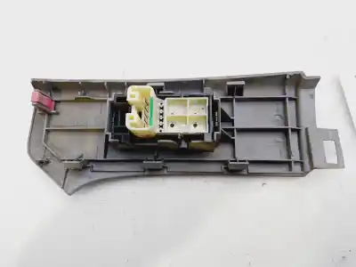 Peça sobressalente para automóvel em segunda mão botão / interruptor elevador vidro dianteiro direito por toyota yaris (ksp9/scp9/nlp9) luna referências oem iam 742310d090  