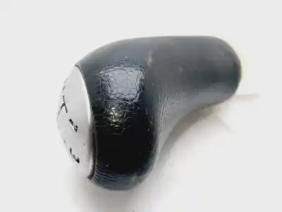 Second-hand car spare part gear lever knob for dacia logan mcv laureate oem iam references 328657887r  