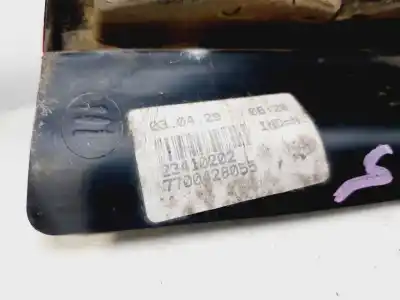 Автозапчастина б/у правий ліхтар для renault scenic (ja..) 1.9 dti diesel 80 cv / 59 kw посилання на oem iam 7700428055  