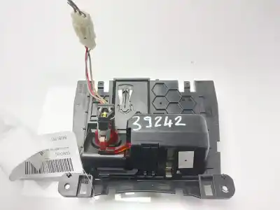 Автозапчастина б/у попільничка для audi a4 b8 (8k2) 2.0 tdi посилання на oem iam 8k0857951  