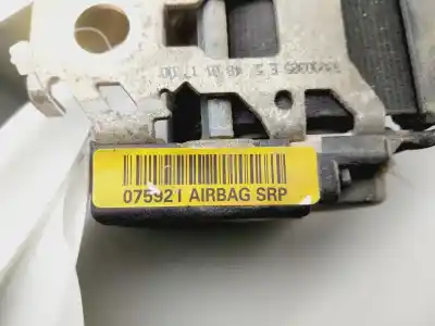 Автозапчастина б/у передній лівий ремін безпеки для renault kangoo (f/kc0) authentique 64 cv / 47 kw посилання на oem iam 075921c  