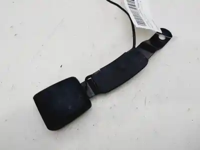 Автозапчасти б/у крюк для ремня задний правый за skoda fabia ambition ссылки oem iam 6v0857755c  