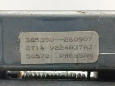 Автозапчасти б/у левая передняя наружная ручка за FORD TOURNEO CONNECT (TC7) Kombi B. corta (2006->) ссылки OEM IAM 2T14V224A37AJ  