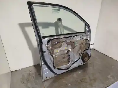 Second-hand car spare part left front door for toyota corolla (e12) 2.0 d-4d linea luna berlina oem iam references 6700202171  