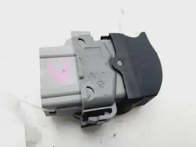Peça sobressalente para automóvel em segunda mão botão / interruptor elevador vidro traseiro direito por renault scenic ii confort authentique referências oem iam 315027a