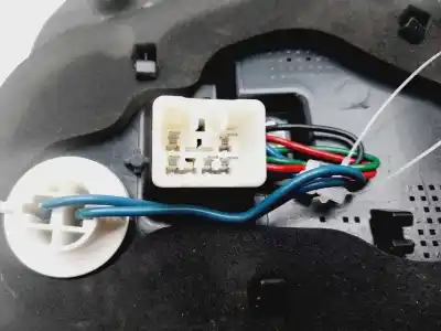 Second-hand car spare part interior left tailgate light for kia carens ( ) drive oem iam references 92403a4110