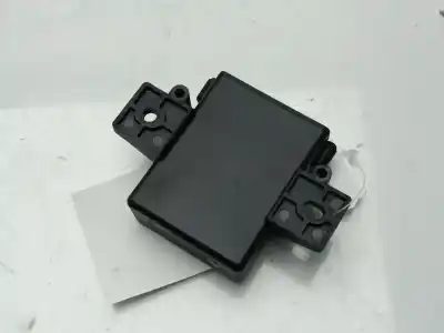 Автозапчастина б/у задній центральний гачок для opel corsa d cmon посилання на oem iam 13274779  