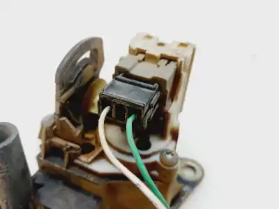 Second-hand car spare part tailgate back door handle for renault clio ii fase ii (b/cb0) base authentique 65 cv / 48 kw oem iam references 8200060917  