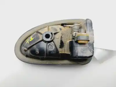 Автозапчастина б/у ліва задня внутрішня ручка для renault clio ii fase ii (b/cb0) base authentique 65 cv / 48 kw посилання на oem iam 7700423887  