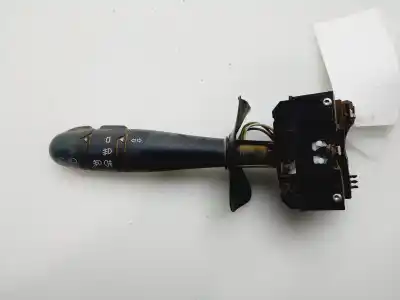 Second-hand car spare part headlights switch for renault clio ii fase ii (b/cb0) base authentique 65 cv / 48 kw oem iam references 7701047551  
