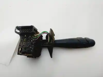 Second-hand car spare part headlights switch for renault clio ii fase ii (b/cb0) base authentique 65 cv / 48 kw oem iam references 7701047551  