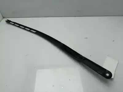 Peça sobressalente para automóvel em segunda mão HASTE DE ESCOVA DIANTEIRO DIREITO por AUDI A3 SPORTBACK (8P)  Referências OEM IAM 8P1955408A  