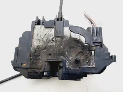 Peça sobressalente para automóvel em segunda mão fechadura da porta traseira esquerda por renault clio iii confort dynamique referências oem iam 8200300128