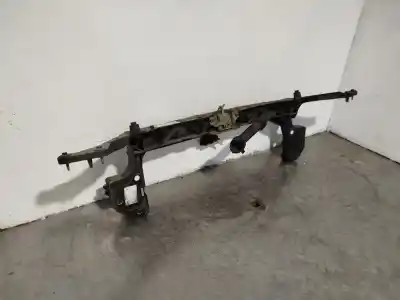 Second-hand car spare part front panel for renault clio iii confort dynamique oem iam references 8200290143  