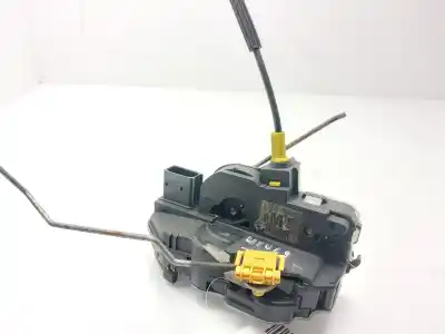 Peça sobressalente para automóvel em segunda mão fechadura da porta traseira direita por chevrolet trax lt referências oem iam 13579546  