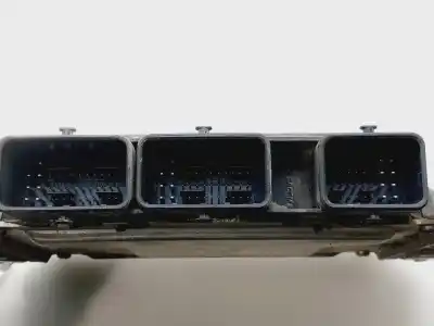 Second-hand car spare part ecu engine control for renault megane ii familiar authentique confort 135 cv / 99 kw oem iam references 8200321263  