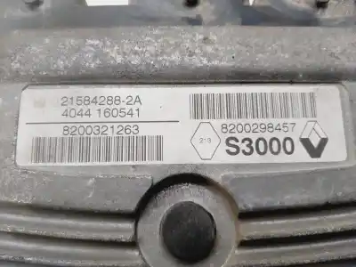 Second-hand car spare part ecu engine control for renault megane ii familiar authentique confort 135 cv / 99 kw oem iam references 8200321263  
