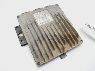 Автозапчасти б/у блок управления двигателем за renault clio ii fase ii (b/cb0) base authentique 65 cv / 48 kw ссылки oem iam 8200303619  