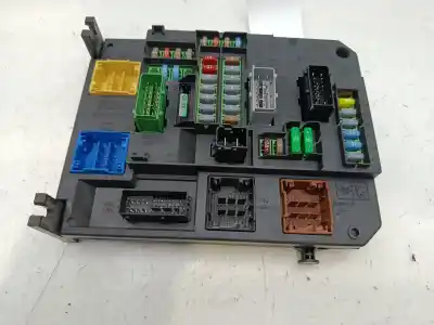 Second-hand car spare part Fuse Box Unit for DS 5 Design 181 CV / 133 KW OEM IAM references 9806687980  