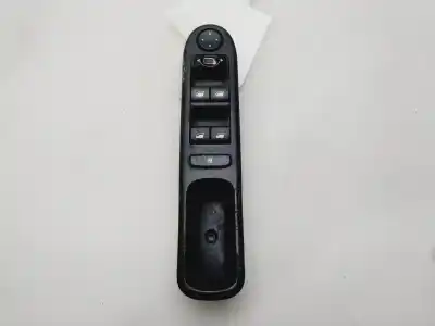 Pièce détachée automobile d'occasion commande de lève vitre avant gauche pour peugeot 307 break/sw (s2) sw 109 cv / 80 kw références oem iam 96531124xt  